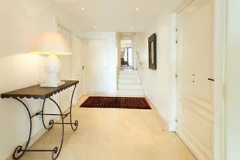 Relais De La Reine Hotel Cannes 5*,