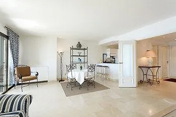 Relais De La Reine Hotel Cannes 5*,  France